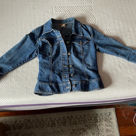 Jean jacket - Picture 2 of 7